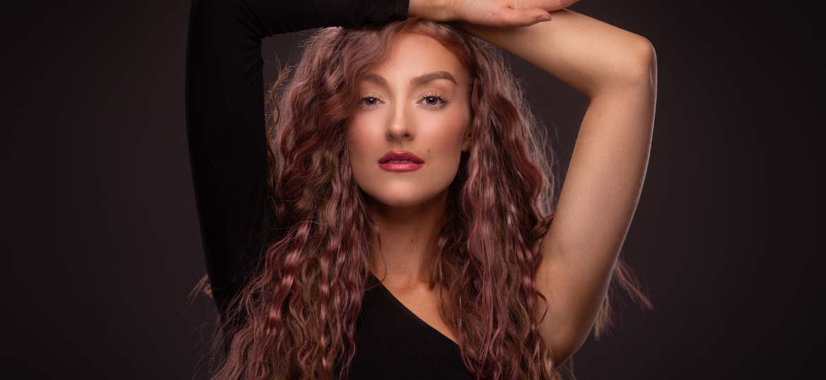 Rachelle Rhienne: Singer/songwriter